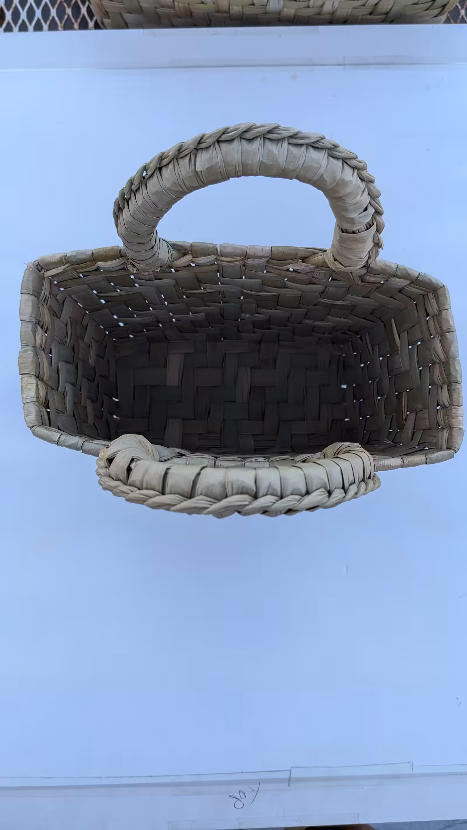 Organic jute tote,top opening detail
